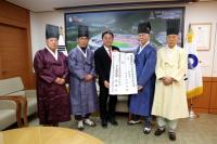 [김해시] 홍태용 시장, 숭선전 춘향대제·신산서원 향례 초헌관 추대 외