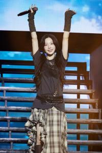 태연, 개인 인스타에 일본 콘서트 취소 팬연합 성명서 공유…소속사 직접 비판하며 SM엔터 ‘공개 반기’