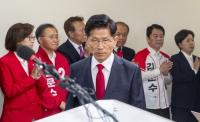 소방수는 안 보이고…'불난 집' 국민의힘 당권 둘러싼 이전투구