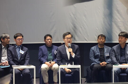 김동연 경기도지사가 "우리 국민의 일주일을 바꿔보고 싶다"라는 포부를 전했다. 사진=경기도