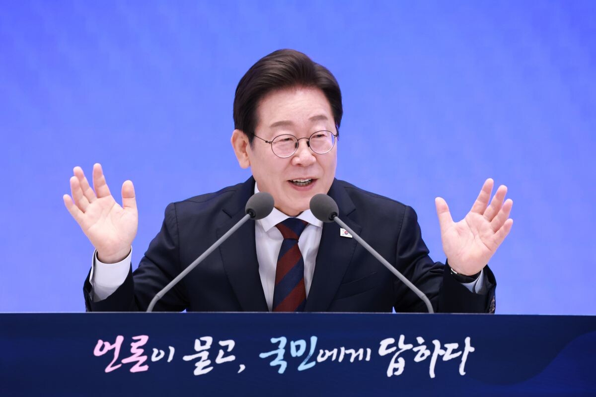 이재명 대통령이 3일 청와대 영빈관에서 열린 ‘대통령의 30일, 언론이 묻고 국민에게 답하다’ 기자회견에서 발언하고 있다. 사진=연합뉴스