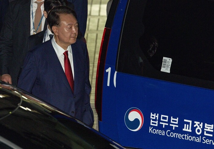 윤석열 전 대통령이 지난 9일 서울 서초구 서울중앙지방법원에서 열린 2차 구속 전 피의자 심문(영장실질심사)을 마친 뒤 서울구치소로 향하고 있다. 사진=사진공동취재단