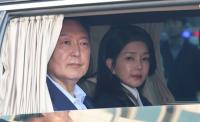 ‘재구속 후 두문불출’ 윤석열, 김건희 특검 소환도 불응할 듯