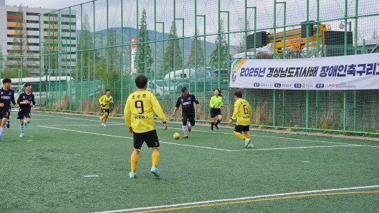 장애인축구리그 개막전 장면. 사진=경남도 제공