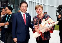 [경주 APEC] IMF 총재, 경북 K-컬처 매력에 빠지다