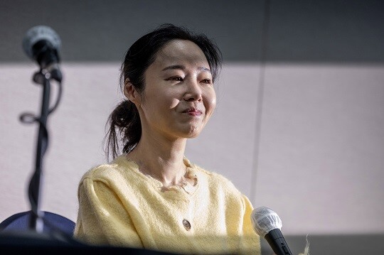 뉴진스-어도어의 전속계약 유효 확인 소송 재판부는 민희진 전 어도어 대표(사진)의 카카오톡 대화 내용을 증거로 채택하고 민 전 대표가 사태의 발단이 됐다는 점을 지적했다. 사진=이종현 기자