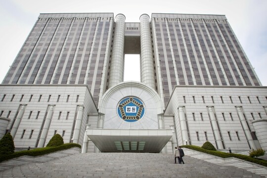대부분의 법원은 네티즌들이 이규현 씨와 부친의 과거 성범죄 전력을 비판하기 위해 썼던 ‘쓰레기’라는 댓글에 대해 손해배상 책임을 인정하지 않았다. 사진=임준선 기자