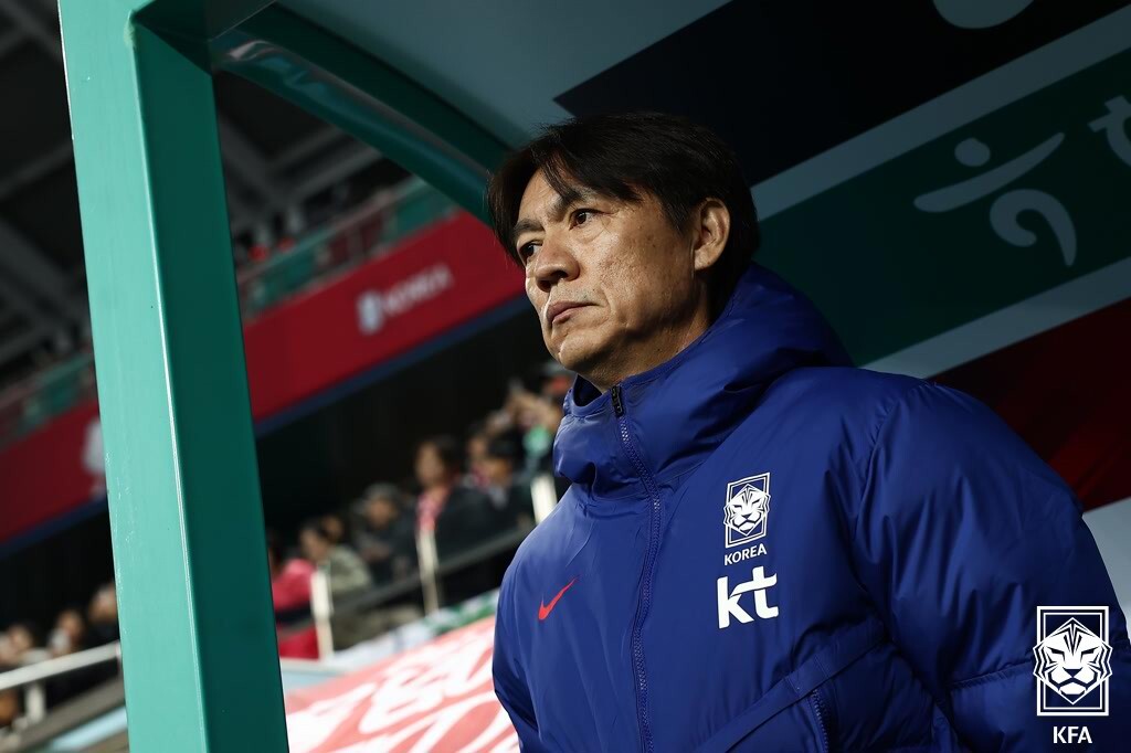 홍명보 감독에 대해 '어떤 축구를 하려는지 의도를 파악하기 어렵다'는 지적이 나온다. 사진=KFA 제공