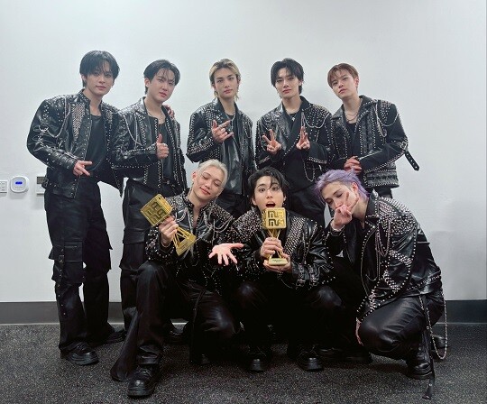 그룹 스트레이 키즈(Stray Kids)가 '2025 MAMA 어워즈'(2025 마마 어워즈)에서 대상 수상의 영예를 안았다. 사진=JYP엔터테인먼트 제공