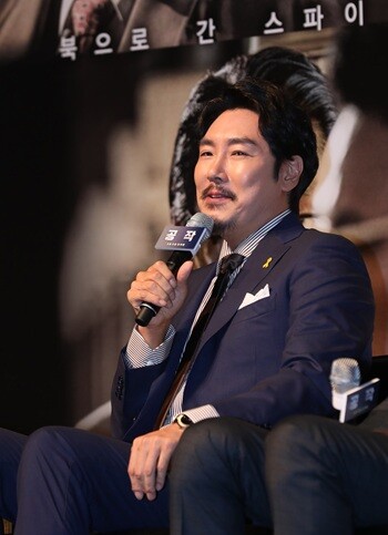 10대 시절 일진 무리와 어울려 다니면서 중범죄를 저질렀다는 폭로가 나온 배우 조진웅(본명 조원준·49)가 폭로 내용을 인정하고 연예계 은퇴 의사를 밝혔다. 사진=박정훈 기자