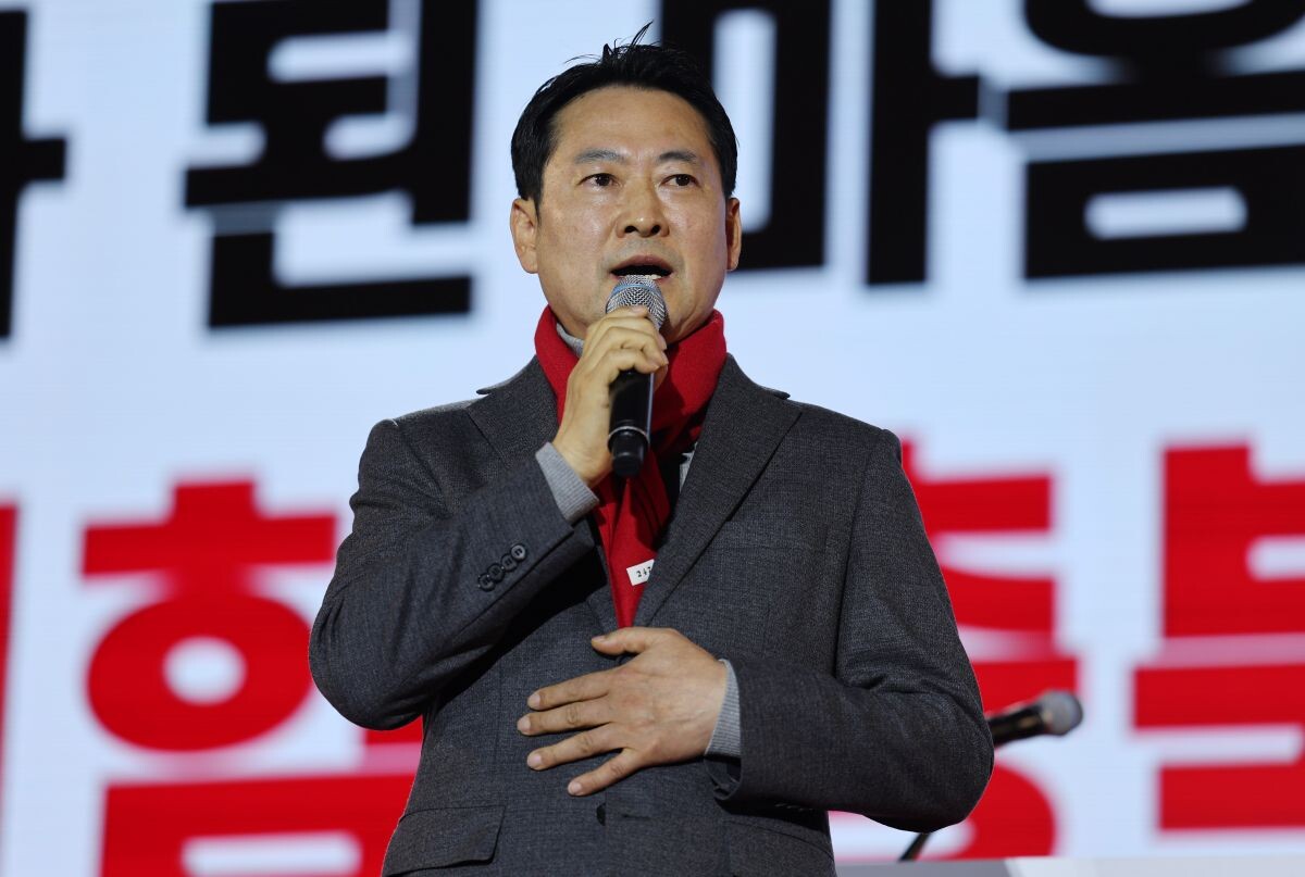 장동혁 대표가 19일 청주 오스코에서 열린 충북도당 당원 교육 행사에 참석해 축사하고 있다. 사진=연합뉴스