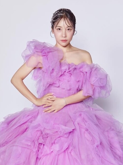 JTBC ‘사건반장’을 통해 상간녀 위자료 청구 소송을 당했다고 알려진 트롯 여가수는 숙행으로 밝혀졌다. 사진=숙행 인스타그램