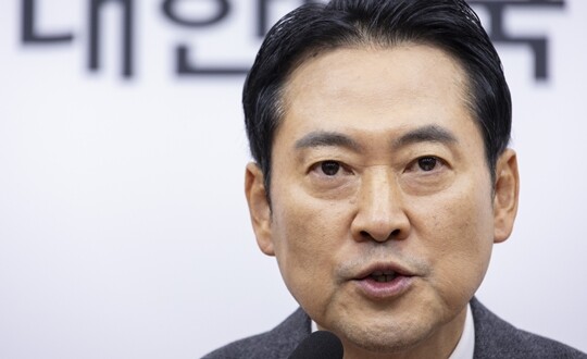 국민의힘 장동혁 대표가 1월 2일 국회에서 기자간담회를 갖고 있다. 사진=연합뉴스