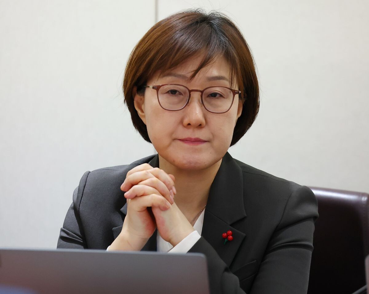 김현지 제1부속실장이 지난해 12월 9일 서울 용산 대통령실에서 열린 국무회의에 배석해 있다. 사진=연합뉴스