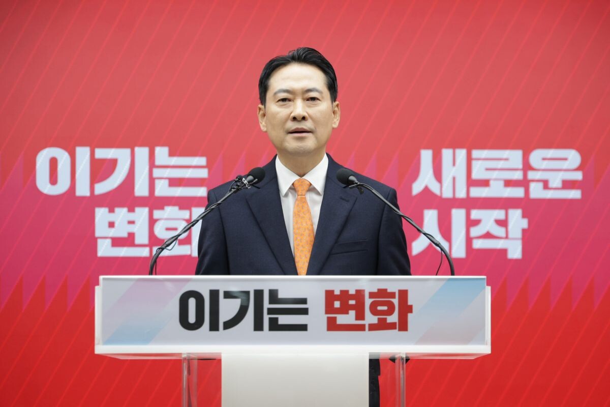 장동혁 국민의힘 대표가 7일 오전 서울 여의도 중앙당사에서 당 쇄신안을 발표하며 12.3 비상계엄에 대해 사과하고 있다. 사진=이종현 기자