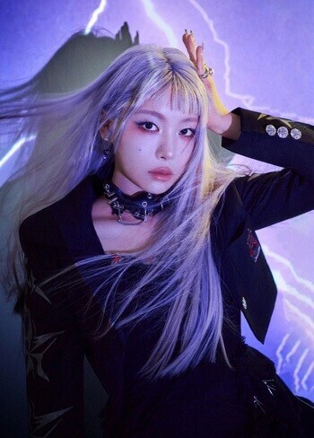 전 연인으로부터 데이트 폭력을 당했다고 주장하며 그에 대한 법적 조치를 진행 중이라고 밝혔던 래퍼 재키와이가 돌연 이를 취소한다고 밝혔다.  사진=AOMG 제공