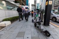 "면허 인증 절차 없이…"  전동 킥보드 대여업체 '무면허 방조' 혐의 검찰 송치