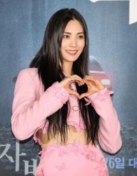 자택침입 강도에 역고소 당한 나나 ‘혐의없음’…경찰 불송치 