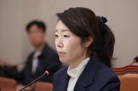 '1억 공천 헌금' 수사 속도…경찰, 강선우 전 보좌관 재소환 