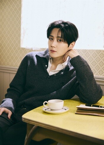 논리와 이성이 앞서는 'T'형 인간인 주호진을 연기하기 위해 김선호는 마찬가지로 '파워 T'인 상대배우 고윤정의 도움을 받았다고 말했다. 사진=넷플릭스 제공