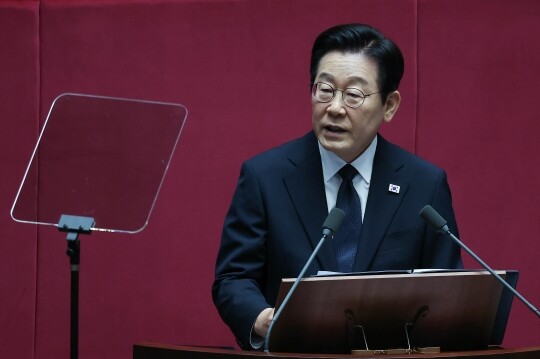 이재명 대통령이 "부동산 정상화는 5천피(코스피 5000), 계곡 정비보다 훨씬 쉽고 더 중요한 일"이라는 자신감을 드러냈다. 사진=국회사진기자단