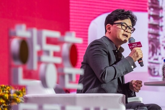 한동훈 전 국민의힘 대표가 2월 8일 서울 송파구 잠실실내체육관에서 열린 토크콘서트에서 발언하고 있다. 사진=최준필 기자