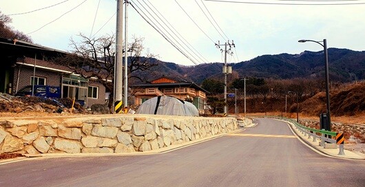 경북 산사태 이후 2년여 지난 2026년 1월 26일 예천군 벌방리 입구. 사진=주현웅 기자