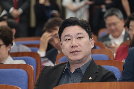 진종오 국민의힘 의원은 “국가대표 선발전 이후 ‘임기응변’으로 평가점수를 수치화해 제출했다는 정황이 사실이라면, 이는 선발 절차의 공정성과 신뢰를 심각하게 훼손하는 행위”라고 밝혔다. 사진=이종현 기자