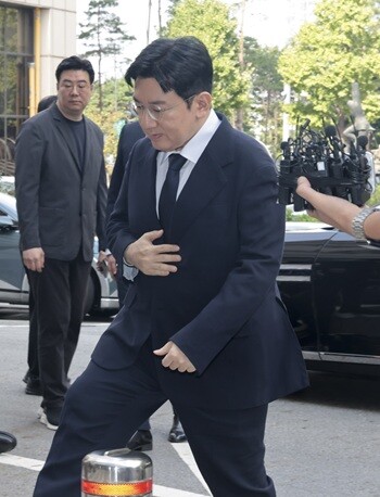 민희진 전 어도어 대표는 이날 기자회견에서 방시혁 하이브 의장을 직접 거론하며 "현명한 경영 판단을 해달라"고 요구했다. 사진=박정훈 기자