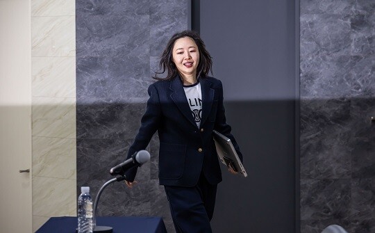 하이브는 최근 밖으로는 민희진 전 어도어 대표와의 법적 분쟁, 안으로는 완전체 복귀를 앞둔 BTS와의 갈등이 연이어 불거지며 '관리 리스크'가 다시 주목되고 있다. 사진=최준필 기자