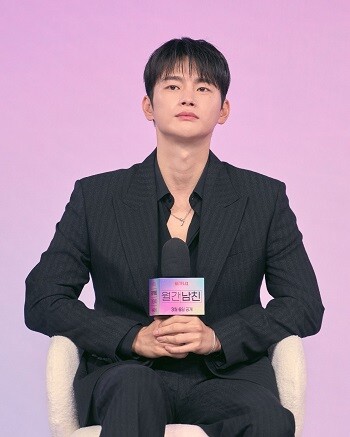 함꼐 호흡을 맞춘 지수에 대해 서인국은 "굉장히 유머러스하고 사랑스러운 매력을 가지고 있는 친구"라고 말했다. 사진=넷플릭스 제공