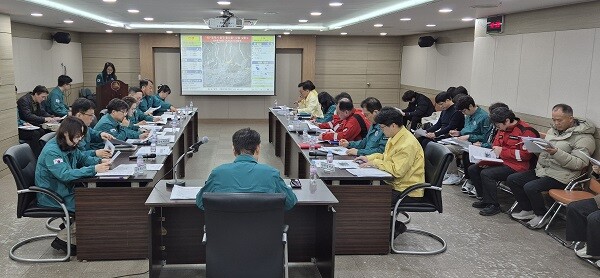 5일 대구시가 봄철 대형 산불에 대비해 도상훈련을 하고 있다. 사진=대구시 제공