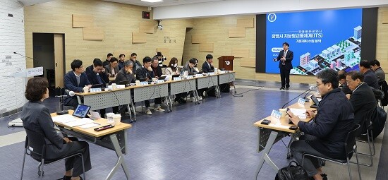 광명시가 11일 시청 중회의실에서 'ITS 기본계획 수립 용역' 착수보고회를 열고 있다. 사진=광명시 제공