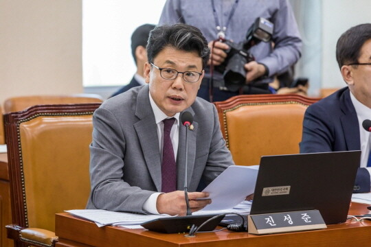 진성준 의원. 사진=최준필 기자