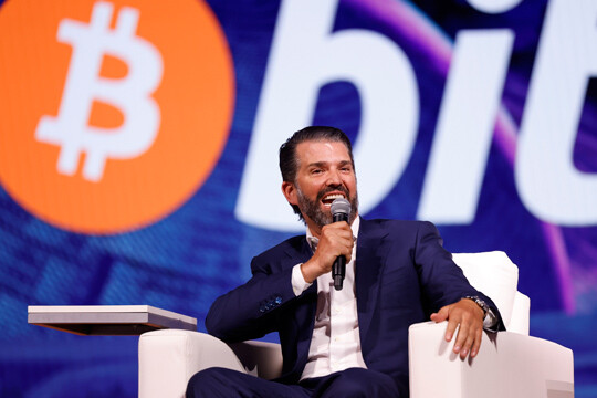 트럼프 대통령의 장남인 트럼프 주니어는 폴리마켓’과 ‘칼시’의 고문으로 영입됐고, 여기에 투자까지 단행했다. 사진=EPA/연합뉴스