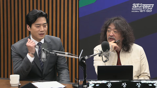 3월 18일 김어준의 겸손은힘들다 뉴스공장에 출연한 한준호 의원 사진=뉴스공장 캡처