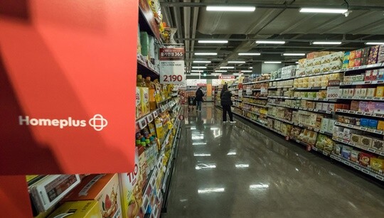 3호 펀드의 대표 포트폴리오인 홈플러스의 기업회생 절차 종결 역시 아직은 불확실한 상황에 놓여 있다. 서울 강서구 홈플러스 강서점. 사진=최준필 기자