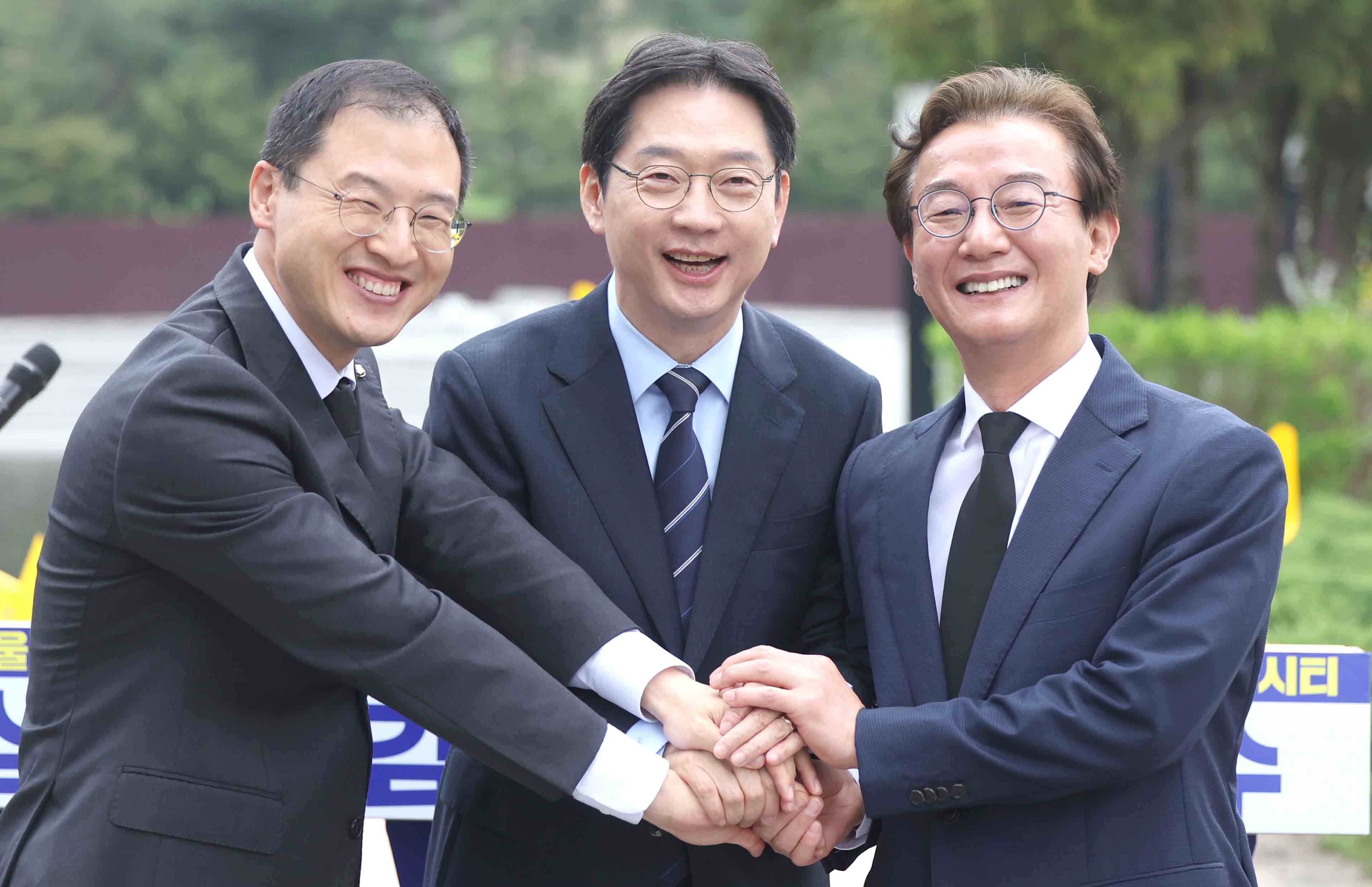 PK지역 광역단체장 선거에 출마하는 민주당 김상욱 울산시장 후보, 김경수 경남지사 후보, 전재수 부산시장 후보. 사진=연합뉴스