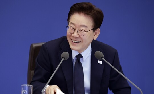 이재명 대통령이 5월 6일 청와대에서 열린 국무회의 겸 비상경제점검회의에서 발언하고 있다. 사진=연합뉴스