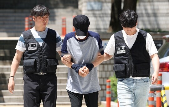 2년 전 오늘, 박학선(당시 65세)은 자신과 교제하던 여성과 그의 딸을 살해했다. '강남 모녀 살해범' 박학선은 대법원에서 무기징역이 확정돼 복역 중이다. 사진=연합뉴스