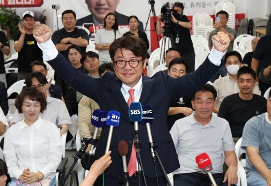 5자구도로 치러진 경기 평택을에서 최종승자가 된 유의동 당선인. 사진=연합뉴스