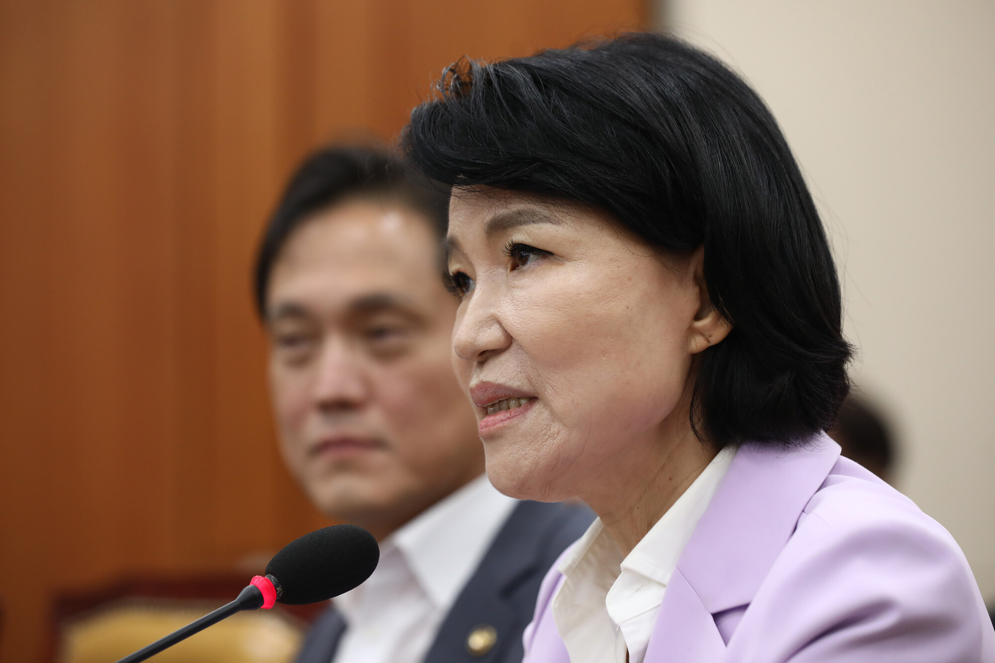2024년 8월 국회 청문회에서 나란히 앉아있던 김태규 당선인과 이진숙 당선인. 사진=박은숙 기자