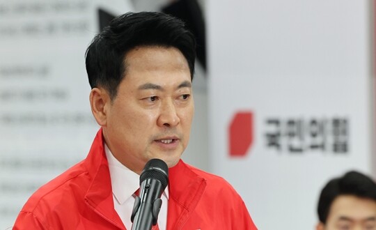 장동혁 국민의힘 대표가 6월 3일 서울 여의도 중앙당사에서 ‘투표용지 부족’ 관련 브리핑을 하고 있다. 사진=박은숙 기자