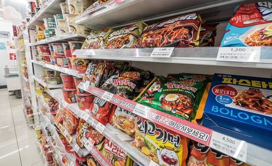 서울 시내 한 편의점에 진열된 라면. 사진은 기사의 특정 내용과 관련없다. 사진=최준필 기자