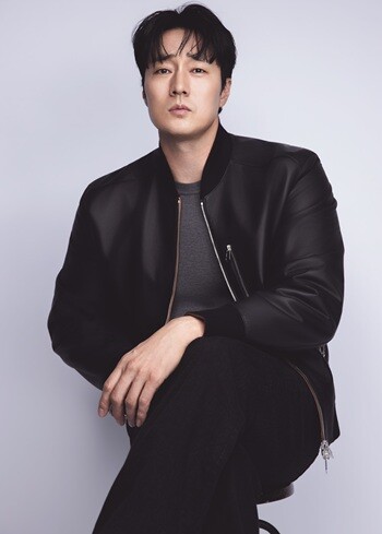 배우 소지섭은 SBS 금토드라마 '김부장'에서 사라진 딸을 되찾기 위해 감춰진 과거를 꺼내 든 전직 특수요원 김부장을 연기했다. 사진=피프티원케이 제공