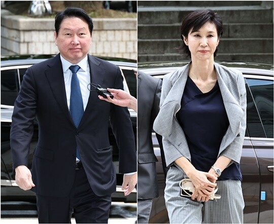 최태원 SK그룹 회장과 노소영 아트센터 나비 관장의 재산분할 소송이 다시 대법원 판단을 받게 됐다. 6월 26일 최 회장(왼쪽)과 노 관장이 서울 서초구 서울중앙지방법원에서 열린 재산 분할 파기환송심 2차 변론기일에 출석하기 위해 법정으로 향하는 모습. 사진=연합뉴스