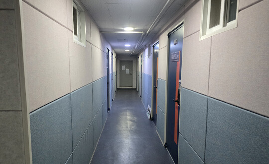 포항·창원에서 이천으로 전입한 나무병원들이 같은 건물 같은 층 동일 호실을 나눠 본점 소재지로 등록한 모습. 사진=정원평 기자