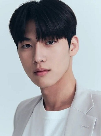 배우 홍민기가 전 여자친구와 스토킹 혐의 고소 등을 둘러싼 법적 공방을 벌이고 있다. 사진=페이블 컴퍼니 제공