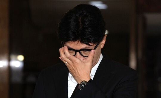 한동훈 무소속 의원이 9월 9일 국회 로텐더홀에서 김승원 법무부 장관 후보자 의혹에 대해 입장을 밝히고 있다. 사진=박은숙 기자
