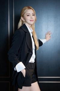 [인터뷰] ‘인턴’ 한소희 “급하게 살 빼다 몇 번 죽을 뻔…‘뼈말라’보다 건강이 먼저”